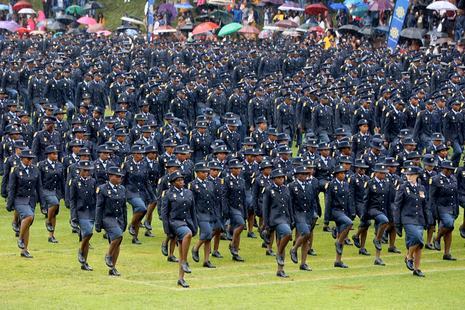 The South African Police Service (SAPS) has recorded 156,131 profile registrations in under 24 hours after opening its eRecruitment portal for 5,500 entry-level police trainee posts in the 2026/2027 recruitment drive